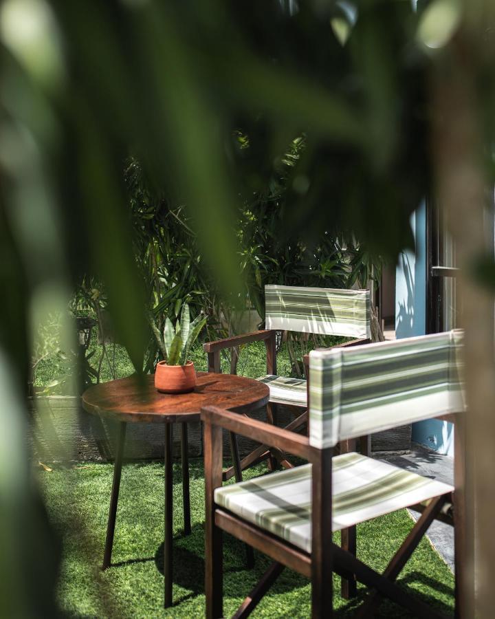 Summer Garden Terrace Twin