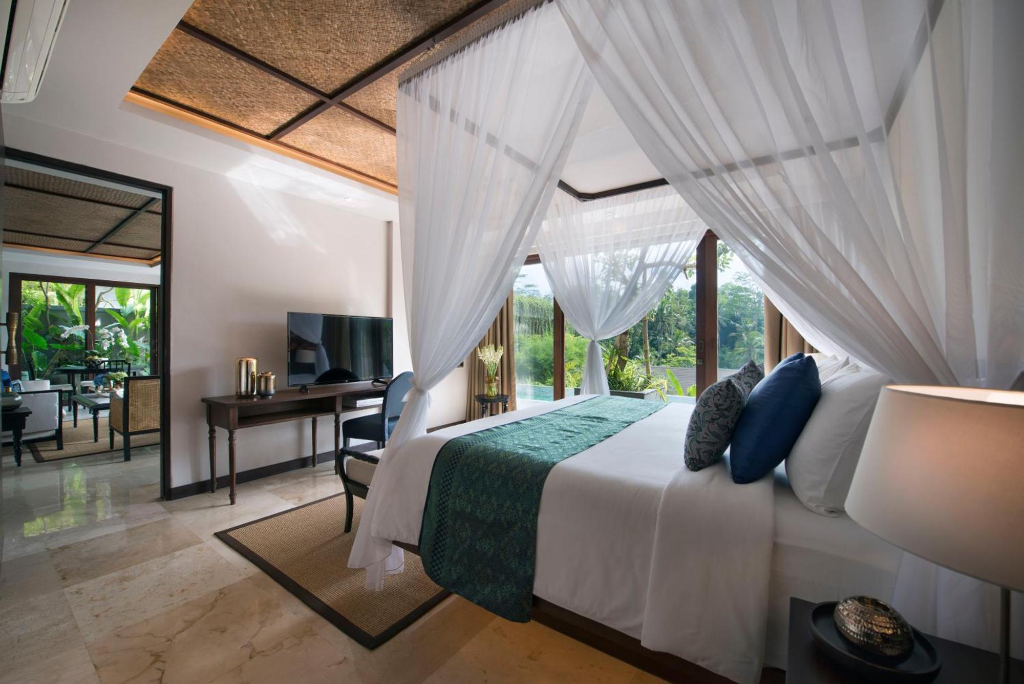 Three-Bedroom Villa Private Pool