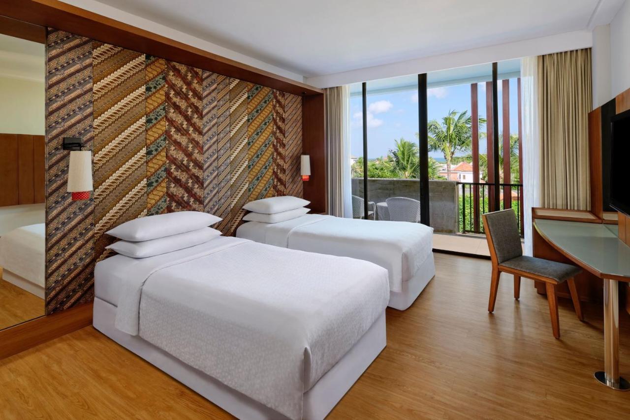 Deluxe Twin Room Pool View