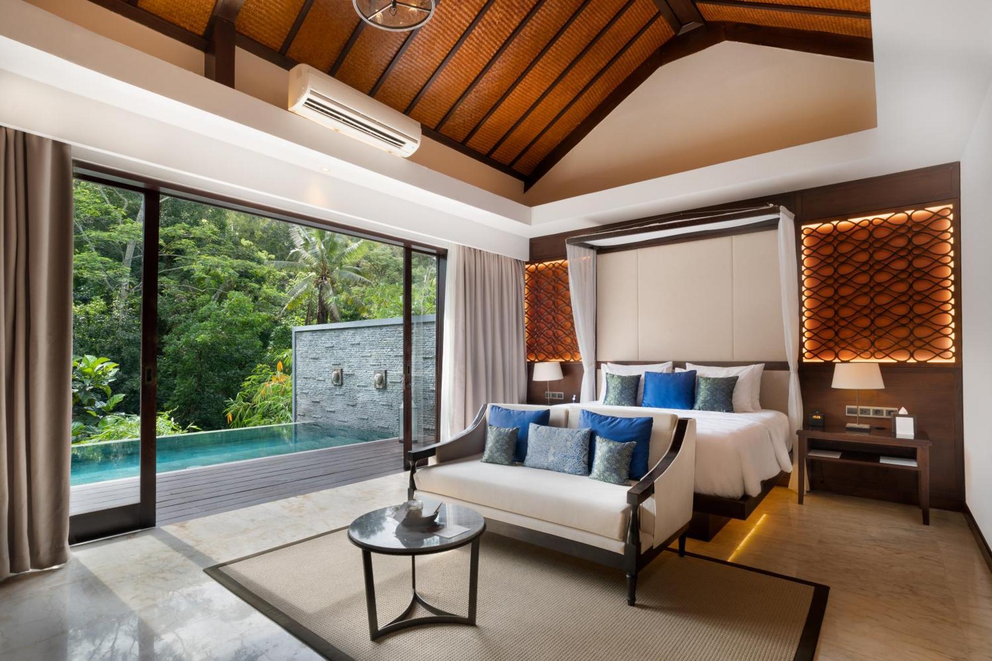 Deluxe Junge Villa Private Heated Pool Complimentary One-time Floating Daily Usage Steam Sauna Ice Bath