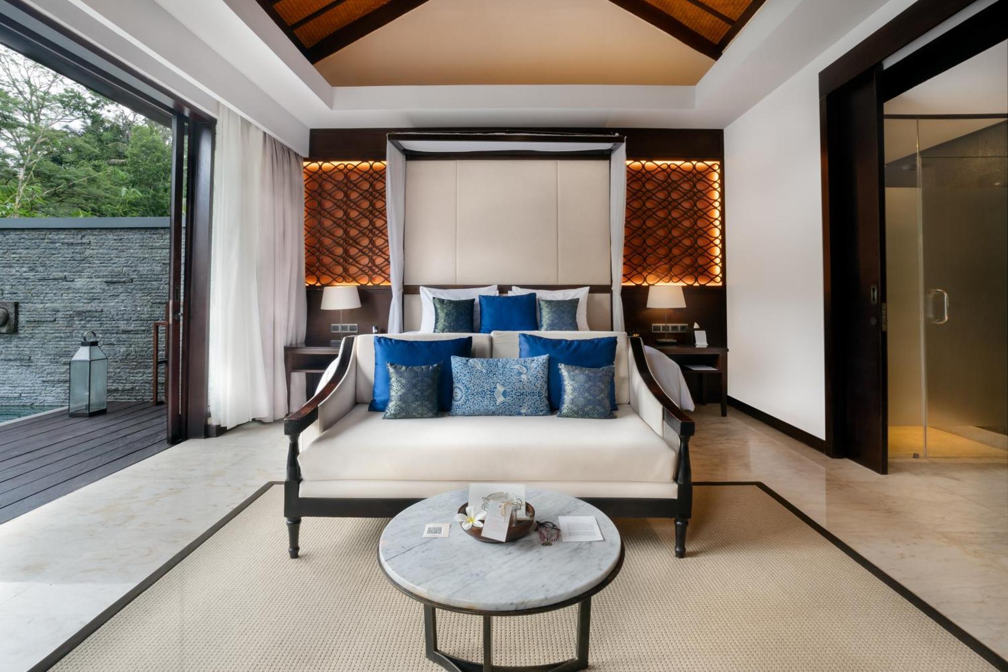 One-Bedroom Villa Private Heated Pool Complimentary One-time Floating Daily Usage Steam Sauna Ice Bath
