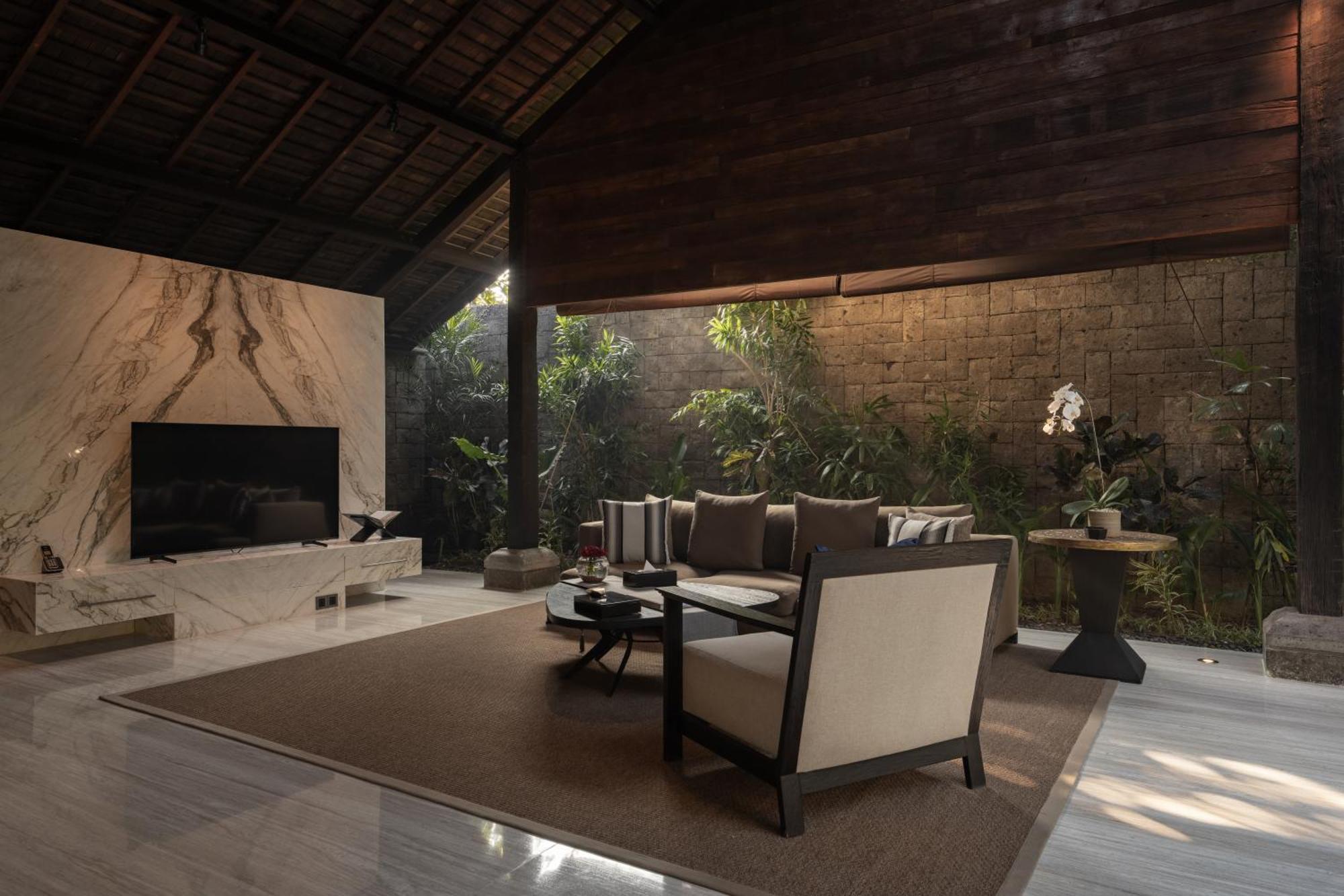 Premiere One-Bedroom Pool Villa Luxury Benefits