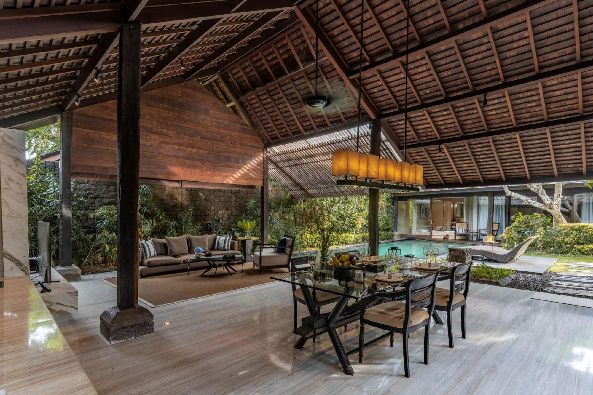 Premiere One-Bedroom Pool Villa Luxury Benefits