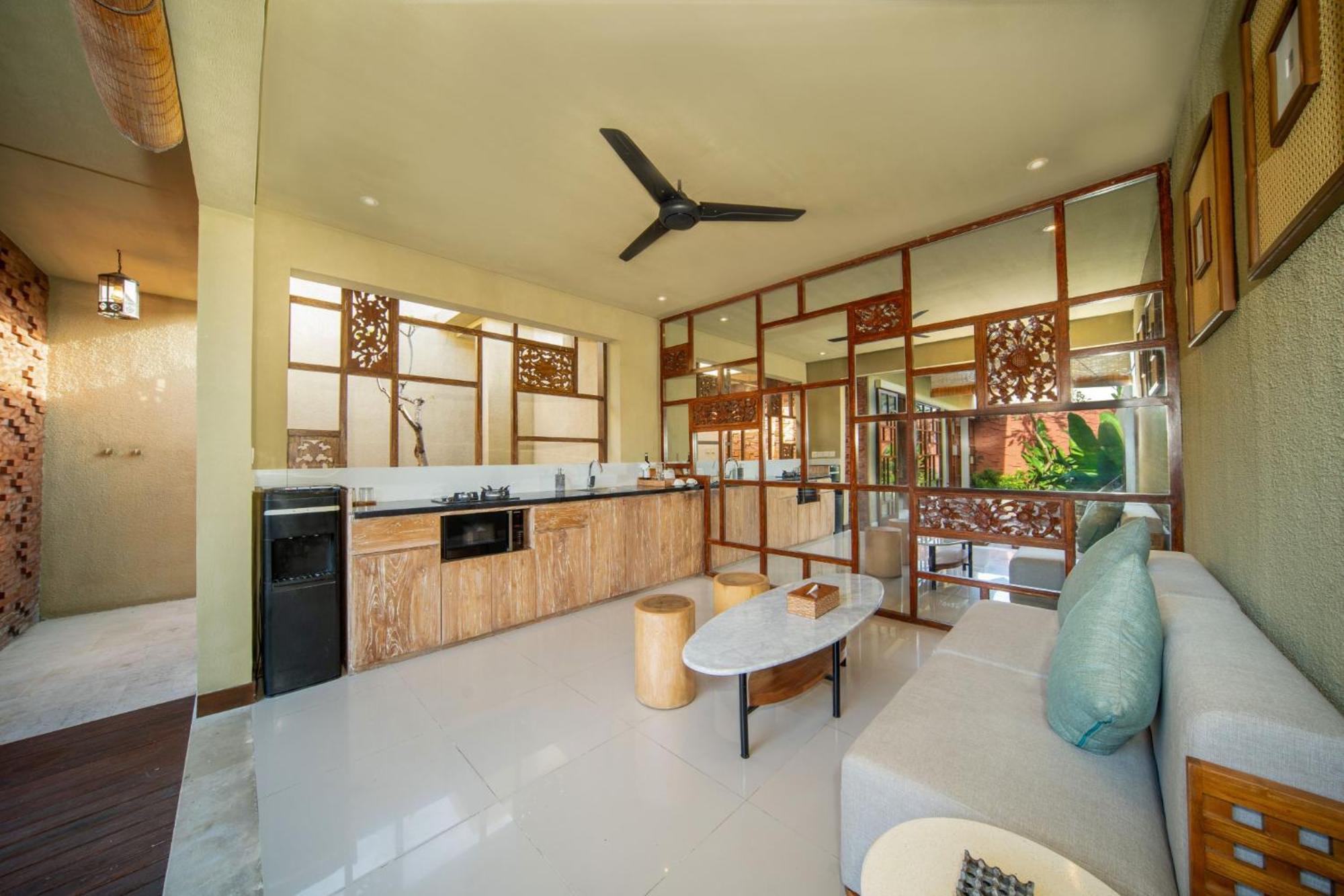 Royal One-Bedroom Villa Private Pool & Bathtub
