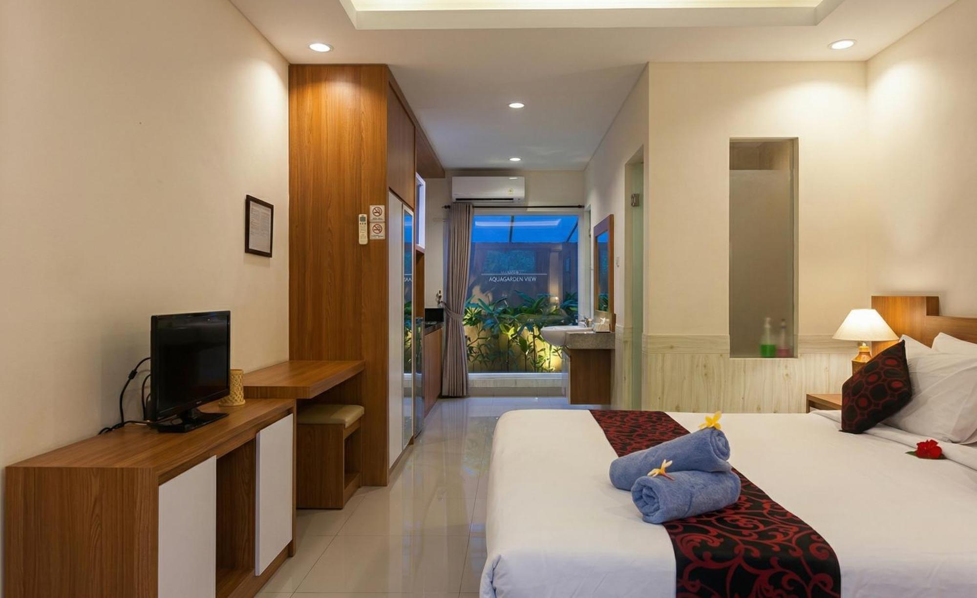 Deluxe Double Room Pool Access Garden View