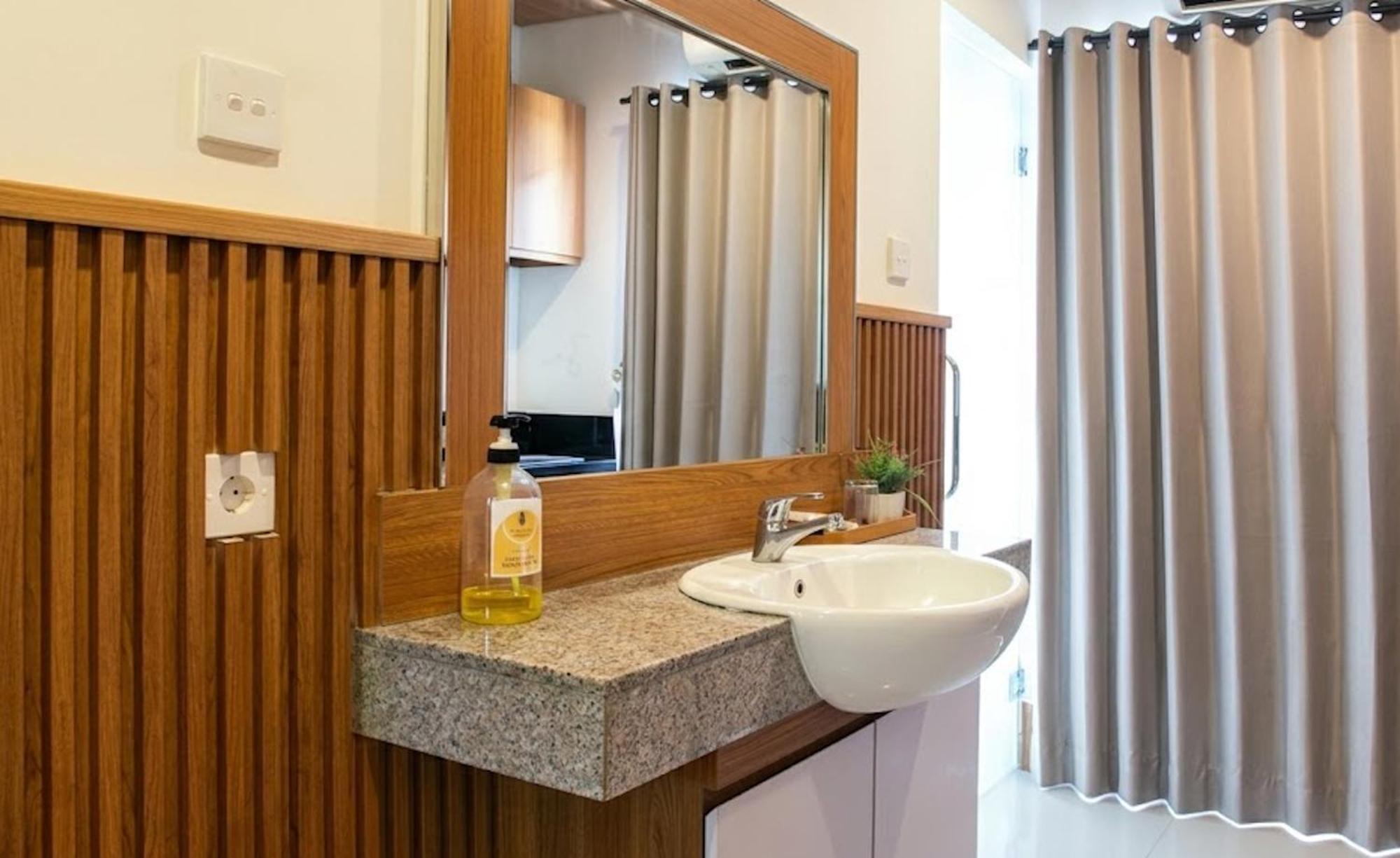 Deluxe Double Room Pool Access Garden View