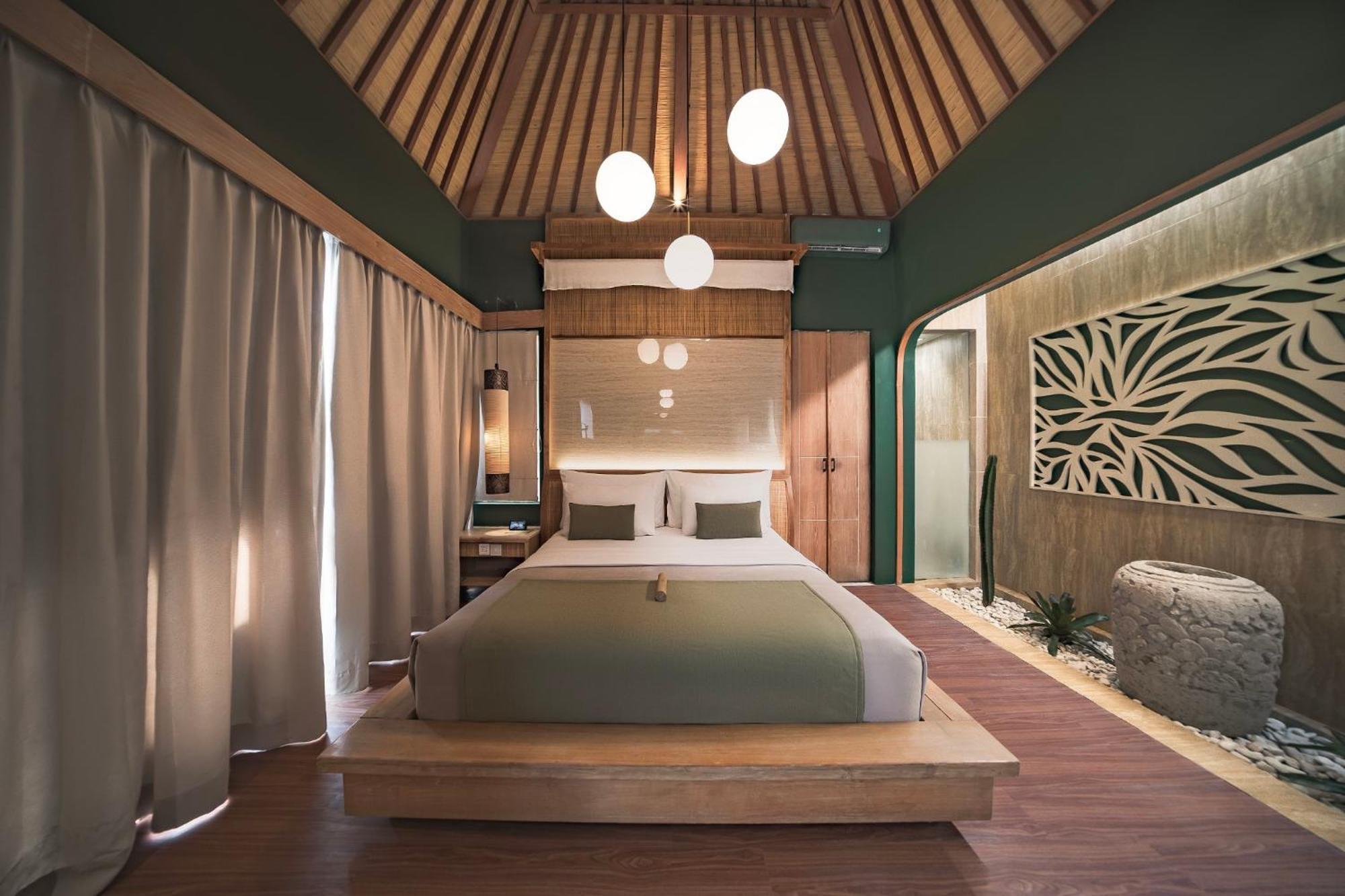 Royal One Bedroom Villa with Private Pool & Jacuzzi