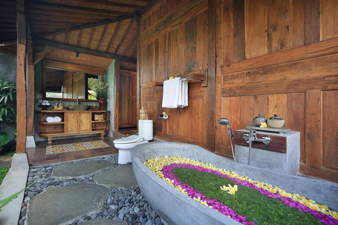 Villa Familiare in Legno con Piscina Privata
