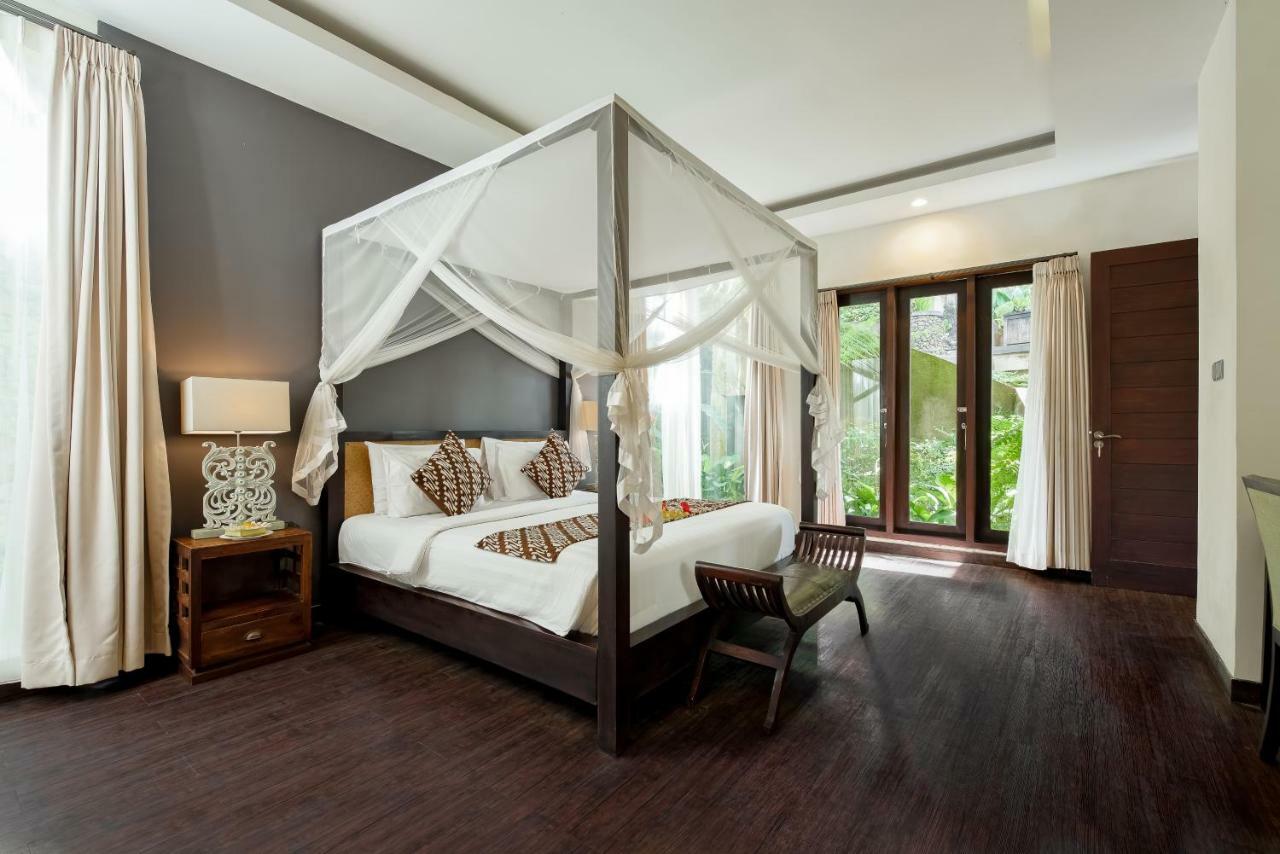 Villa de 7 dormitorios con piscina privada