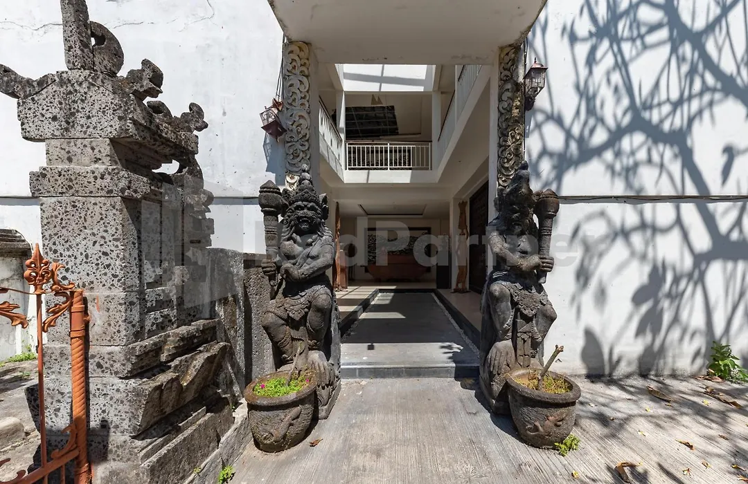 Ozz Hotel Kuta Bali Manage By Ozz Group-1