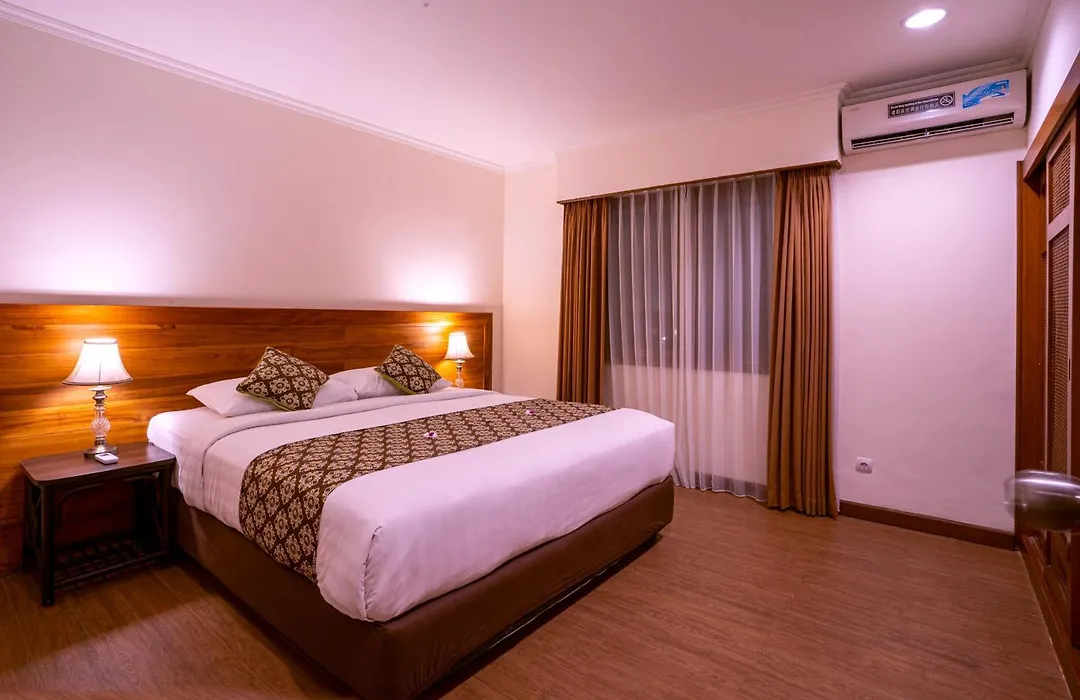 Plagoo Holiday Hotel-1