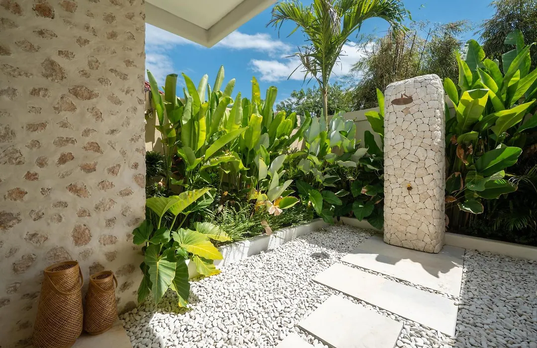 Private Oceanfront Villa Kingfisher - 20M Infinity Pool-1