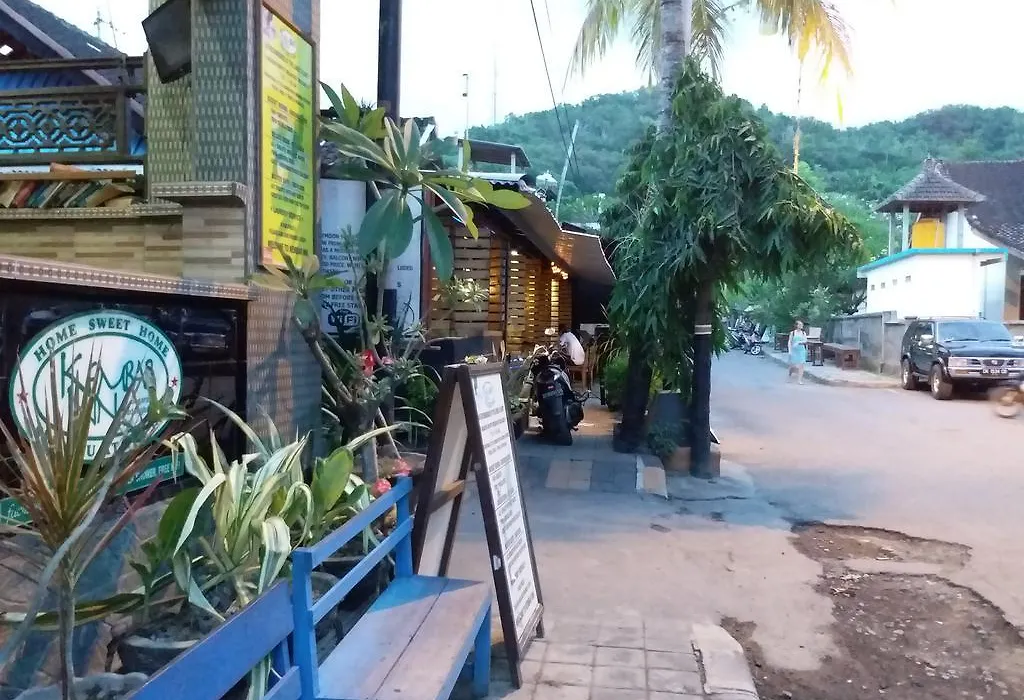 Kembar Inn Padangbai-1