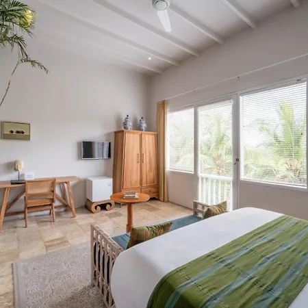 Room & Vespa 4 - Central Seminyak Near Beach-2