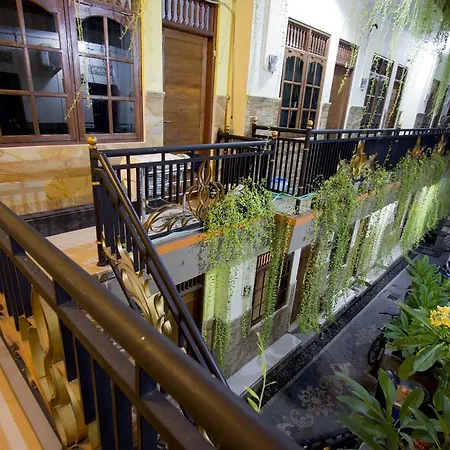 Asta House-3