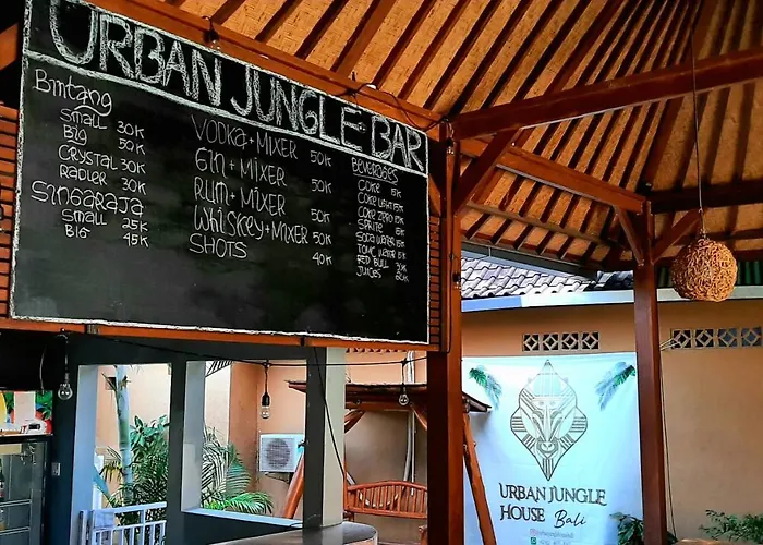 Urban Jungle House Bali Hotel Canggu 