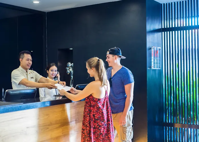 Hotel Sevn Legian