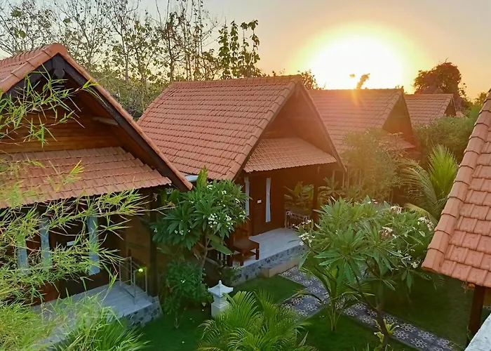 Exotic View Cottage Batununggul