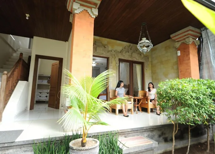 Tori Inn サヌール