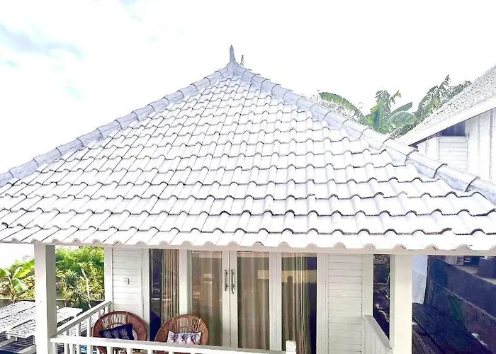 Mista Ceningan'S Beach Bungalows Nusa Lembongan