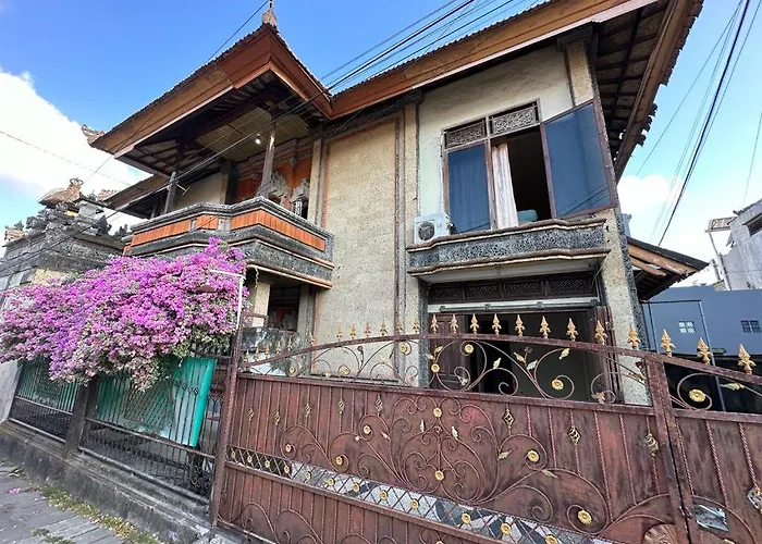 Rodin Hostel Bali Seminyak