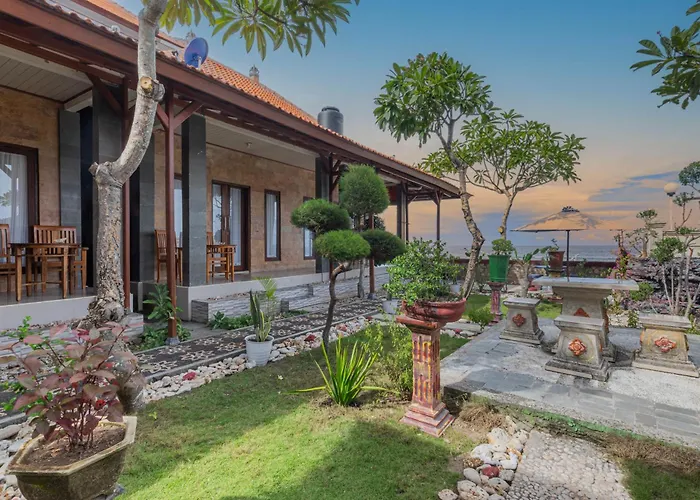 Swan Beach Inn Batununggul