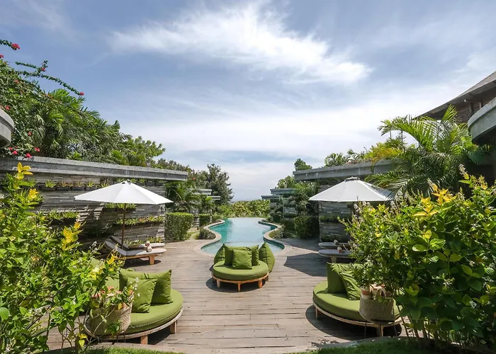 Uluwatu (Bali) hotels near Dreamland beach