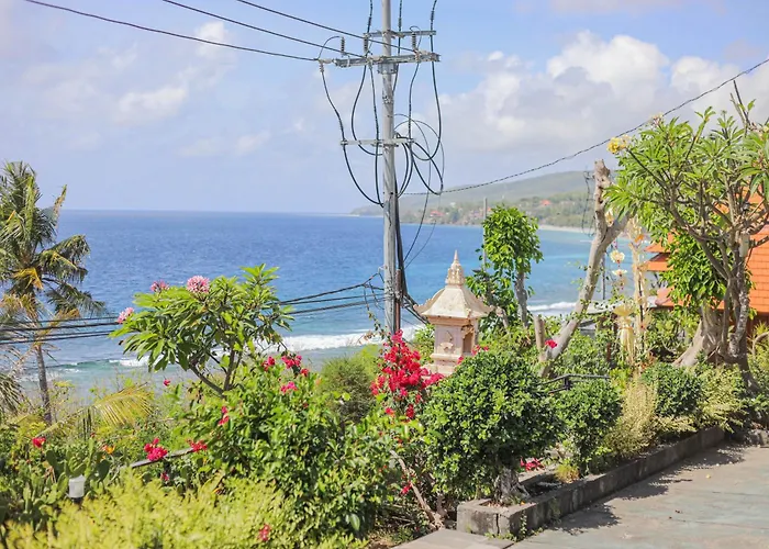 Manta Cottages With Sea View Batununggul