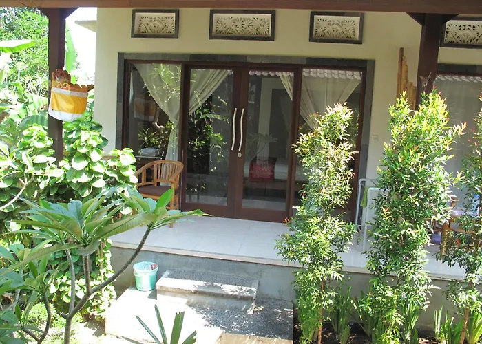 ホテル Sunrise Coconut House ウブド