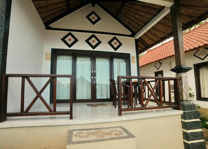 Warung Ary & Home Stay Amed 