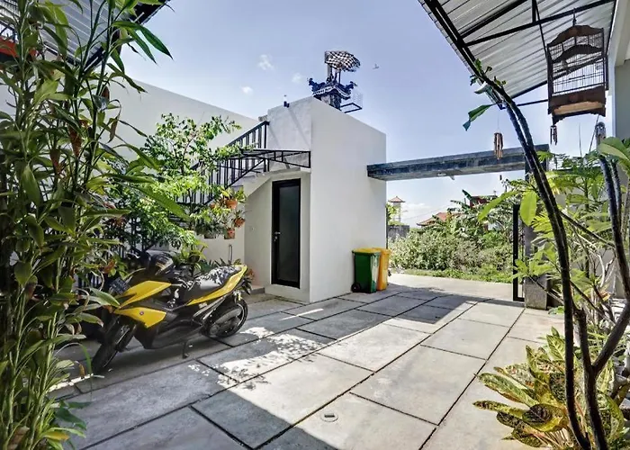 Oyo 90521 Rumah Ibu Jimbaran 