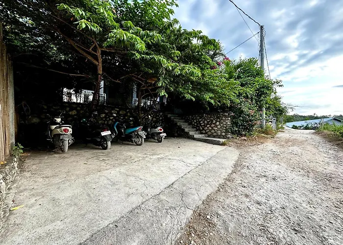 Hostel Bukit Sangcure Toyapakeh