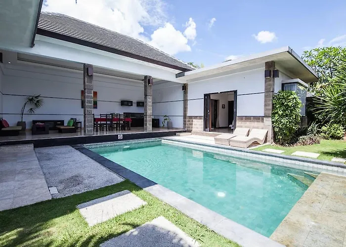 Kerobokan (Bali) hotels near Batu Belig Beach