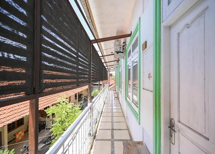Reddoorz At De'Balcon Accomodation クタ