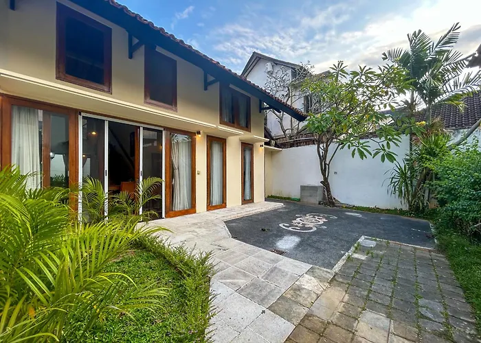 サヤン タマン ヴィラズ サヌール