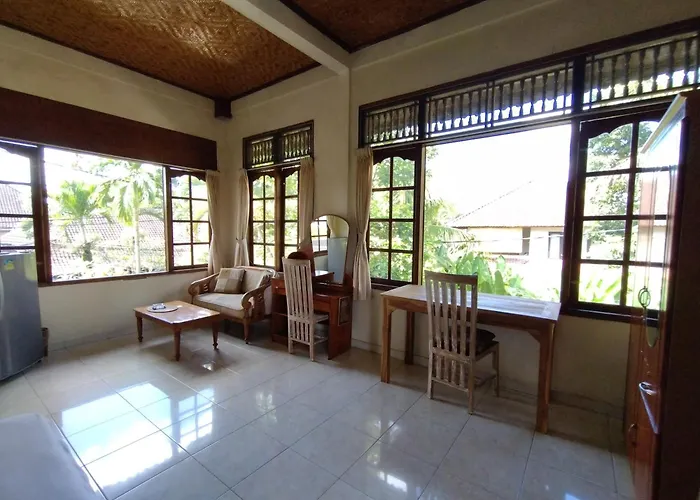 Runa Guesthouse ウブド
