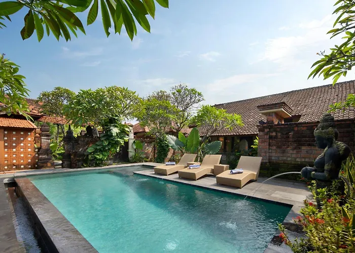 Mahe Garden Kuta Villas