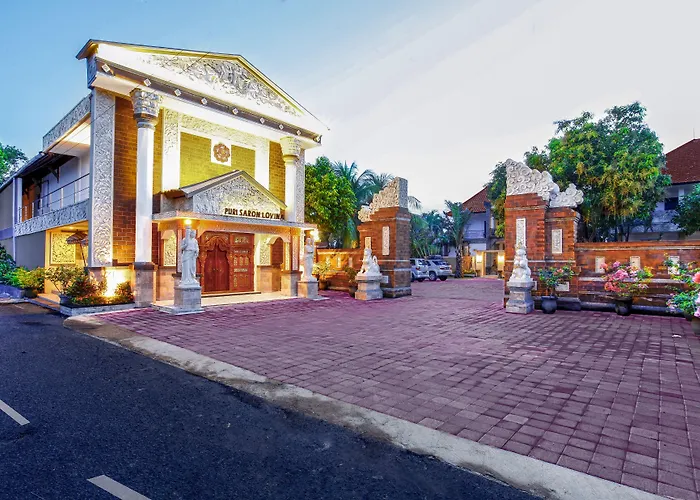 Puri Saron Hotel Baruna Beach Lovina met golfbaan