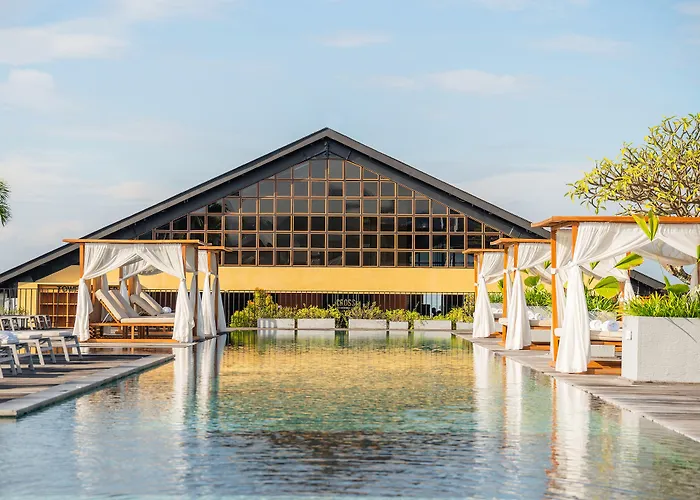 Boutique Hotel Cross Paasha Bali Seminyak