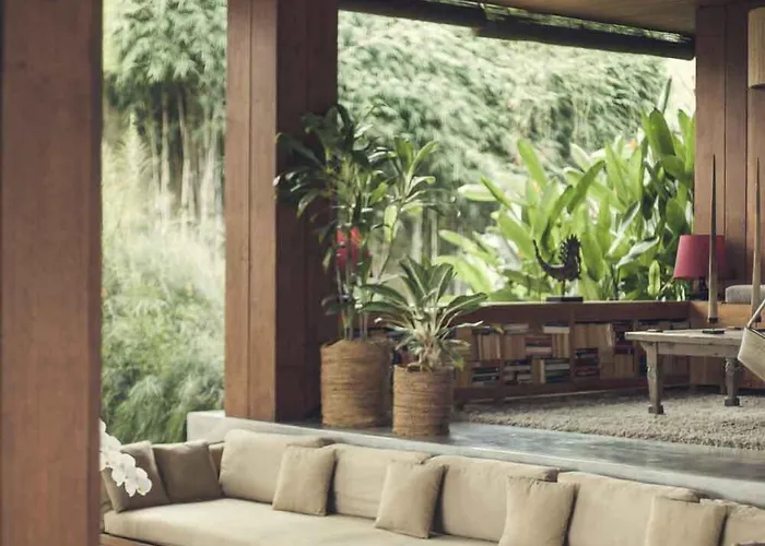 Reddoor Bali Hotel Canggu  5 star