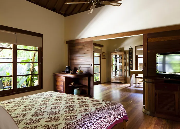 Mango Tree Villas Jimbaran con Piscina
