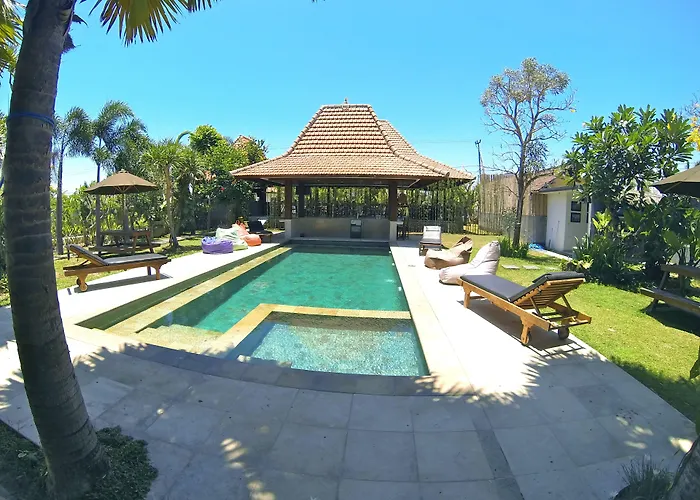 Premier Surf Camp Hotel Canggu 