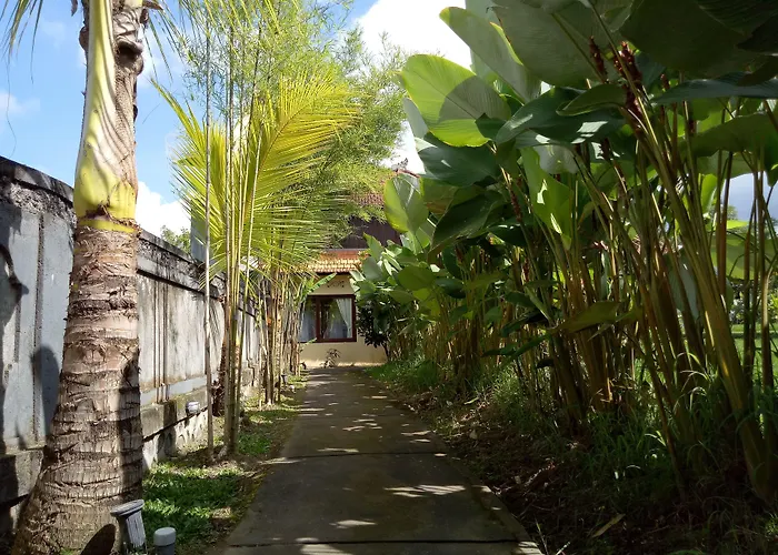 Atres Villa Munduk