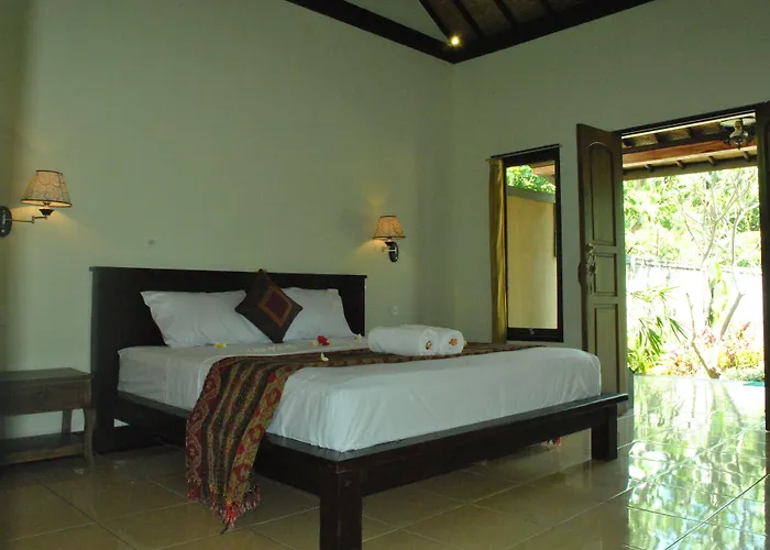 Van Karning Bungalow Pemuteran