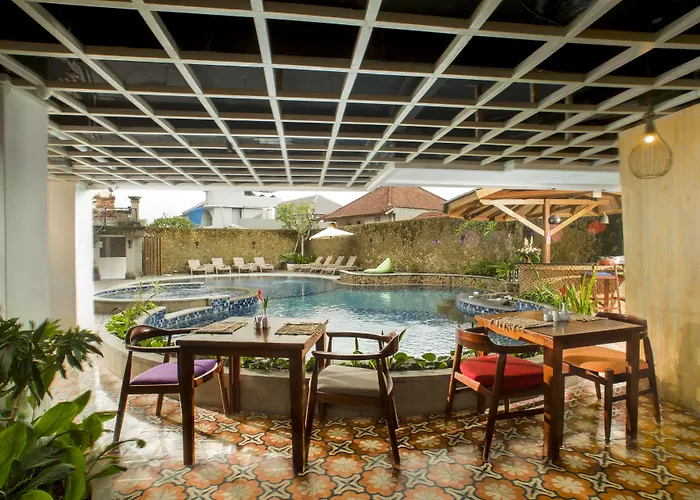 Signature Seminyak Hotel