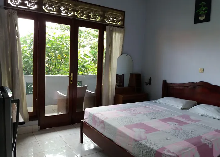 Celagi Inn Padang Bai