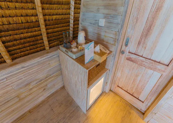 Hai Tide Beach Resort Nusa Lembongan