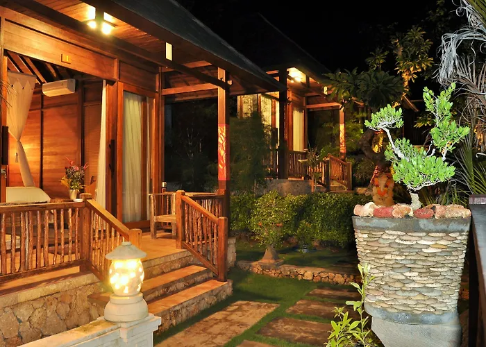 Ocean Terrace Suite And Spa Luxury Batununggul - Hôtel 4 étoiles