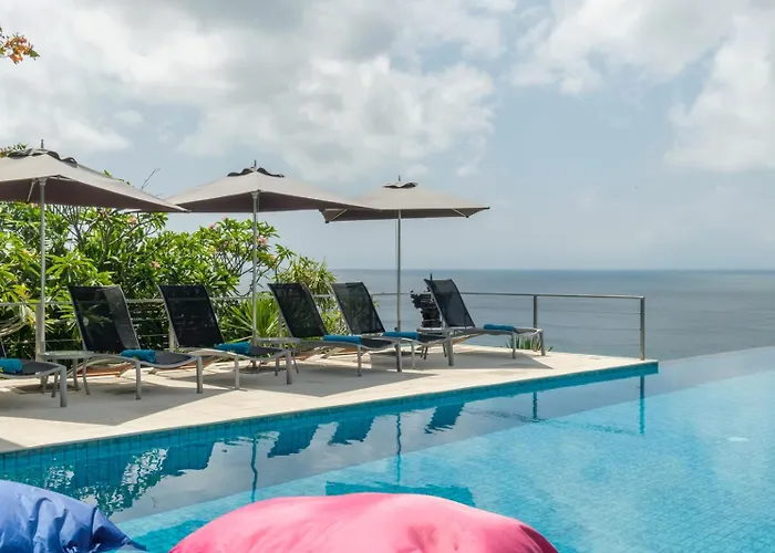 Suluban Cliff Bali Villa Uluwatu