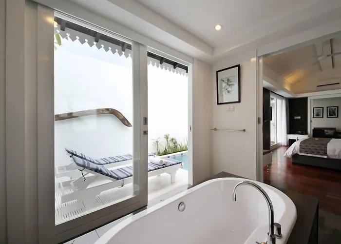 The Kanjeng Villas Batubelig スミニャック